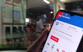 BBM Dibatasi Dengan Aplikasi Kapitalis Semakin Menguasai