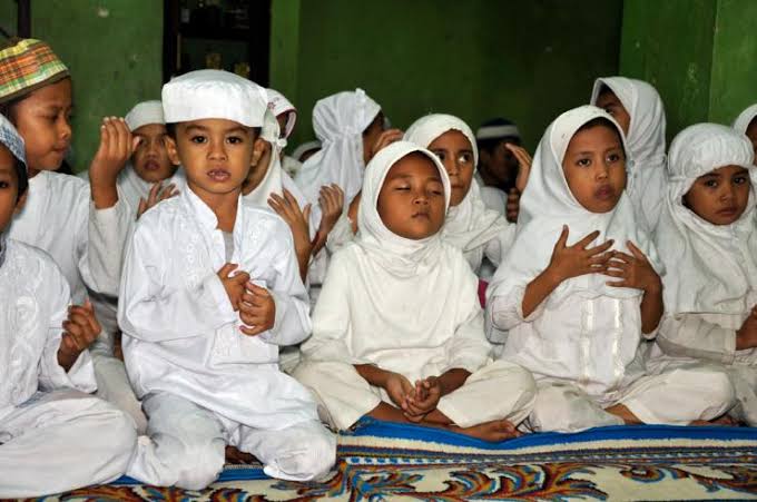 Panti Asuhan Dalam Sistem Sekulerisme
