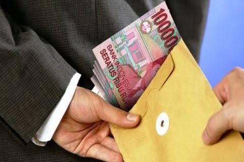 Sistem Demokrasi Menyuburkan Korupsi